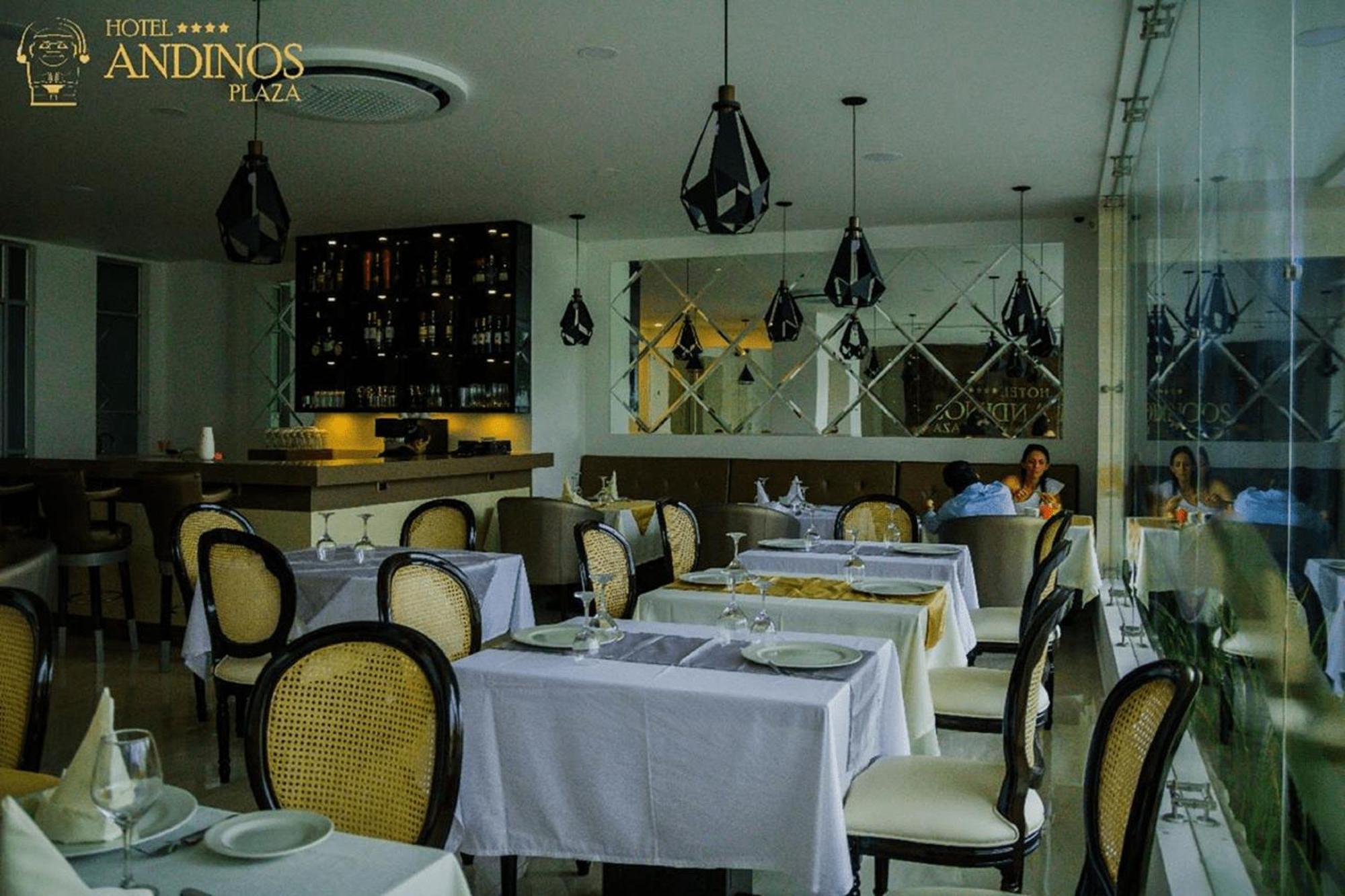 Hotel Andinos Plaza Florencia Florencia  Eksteriør billede
