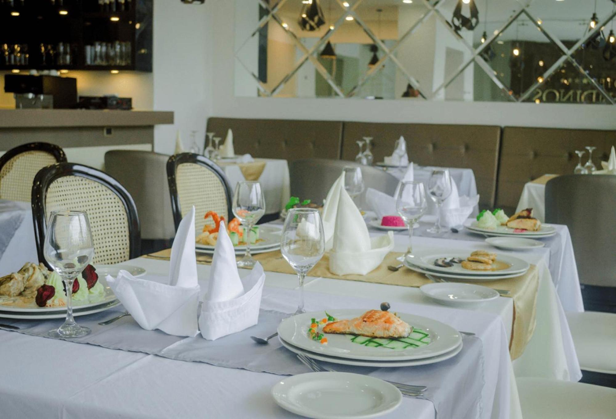 Hotel Andinos Plaza Florencia Florencia  Eksteriør billede