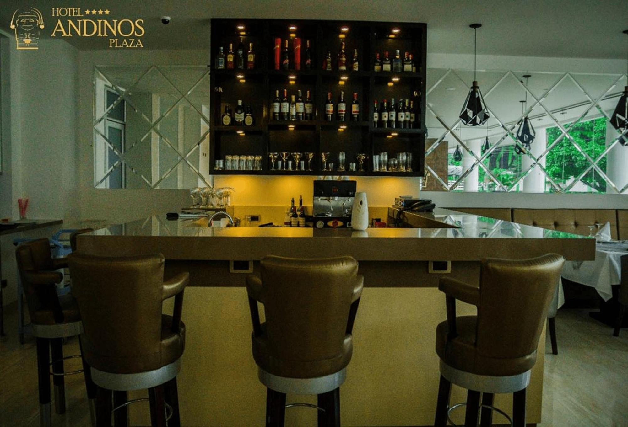 Hotel Andinos Plaza Florencia Florencia  Eksteriør billede